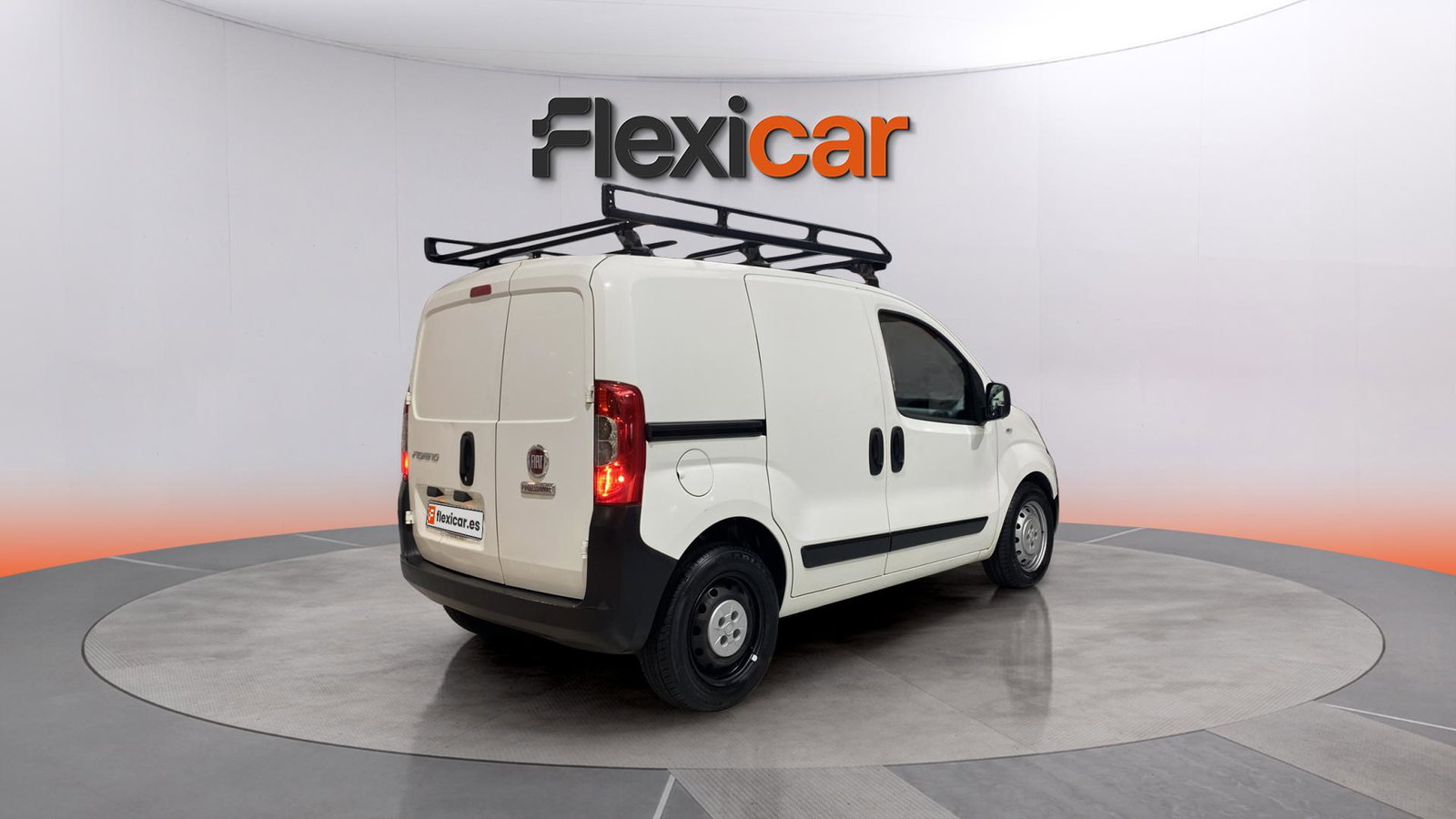 https://cdn-flexicar.caraffinity.it/public_appraisal_images_pro/images/stock/217422/VjYYTzisQA__img-d5ad3175-a8d0-4dc1-9262-5b9424188afc.jpeg
