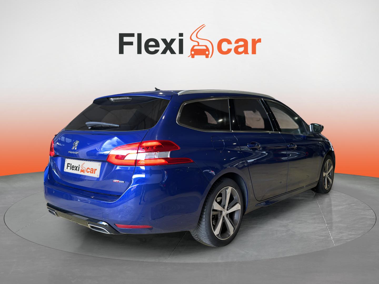 https://cdn-flexicar.caraffinity.it/public_appraisal_images_pro/images/stock/217972/SV8H3AOEOv__img-fa718e18-7eb6-4feb-8b8b-7ce03caabee2.jpeg