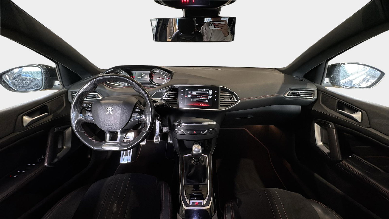 https://cdn-flexicar.caraffinity.it/public_appraisal_images_pro/images/stock/217972/ZS88Q5SAWp__img-c76acd6a-867b-41dd-bce0-2fb188b55a28.jpeg