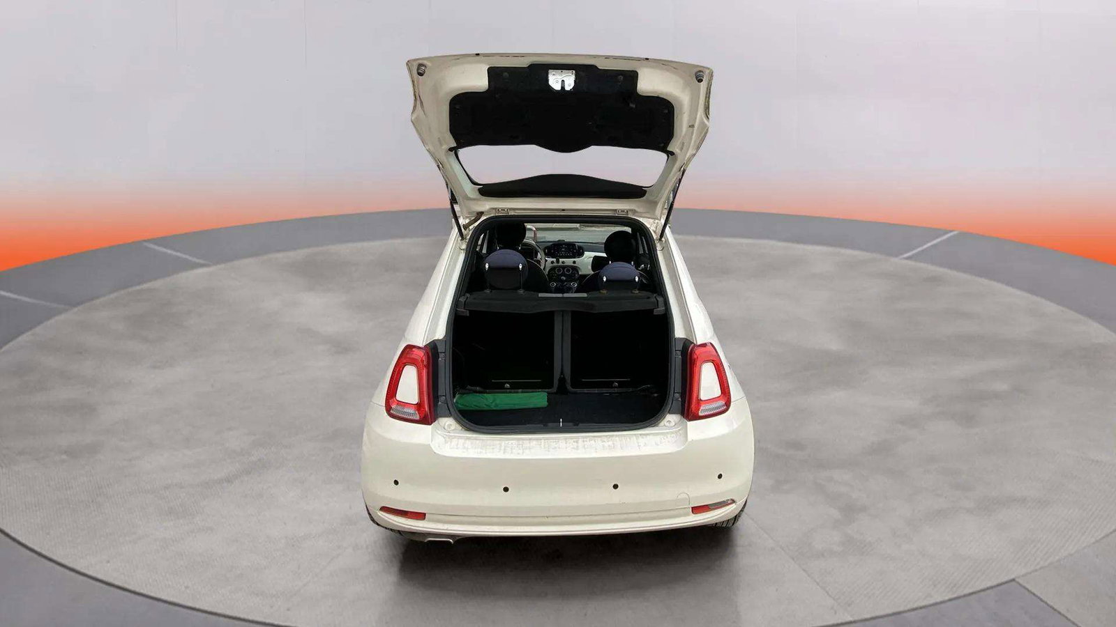 https://cdn-flexicar.caraffinity.it/public_appraisal_images_pro/images/stock/220050/ajvIUs2C9a__2_16_Interior_2825LBY_d5757421047547b4975c51f072325c6f_Interior_16.jpeg.jpg