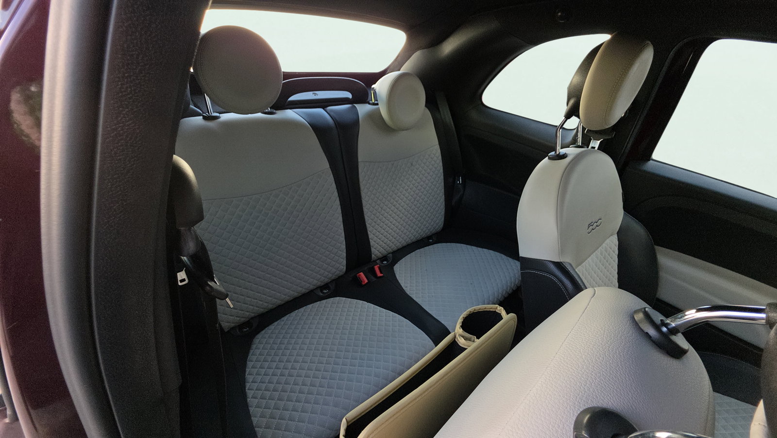 https://cdn-flexicar.caraffinity.it/public_appraisal_images_pro/images/stock/222427/UnDosShNzt__img-0fe7f785-3f61-42ca-872f-57a9494bc993.jpeg
