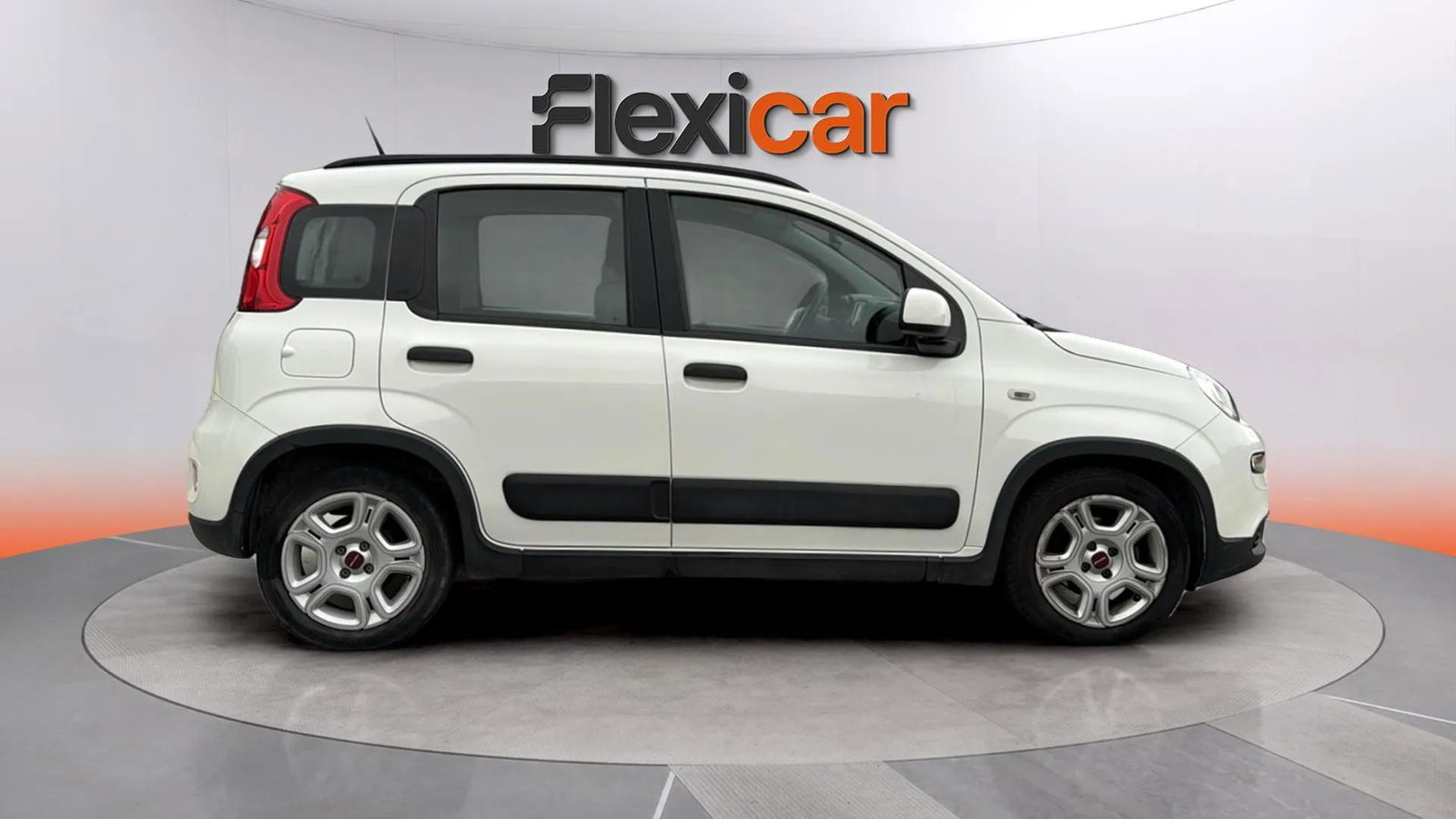 https://cdn-flexicar.caraffinity.it/public_appraisal_images_pro/images/stock/223110/j2lKIc8oTX__4212MCP_83079218d0654a6b9d398f62eff4660c_Exterior_6.jpeg.jpg
