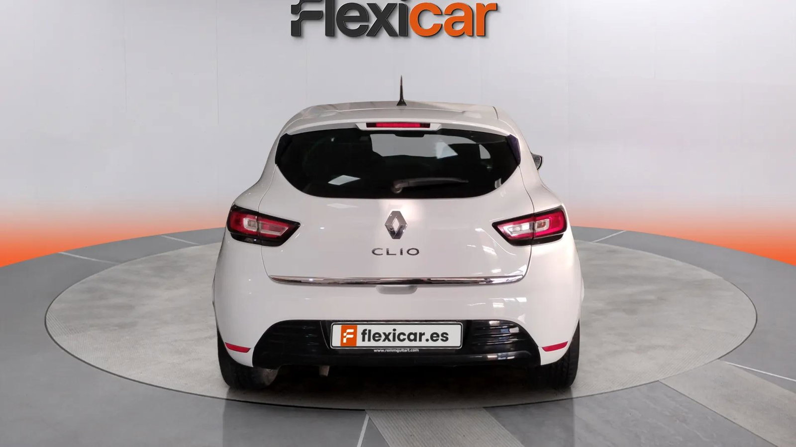 https://cdn-flexicar.caraffinity.it/public_appraisal_images_pro/images/stock/223142/CryM3puPhA__2418JXY_e3ba0b6254b94e61b4cc20c60de65904_Exterior_4.jpg.jpg