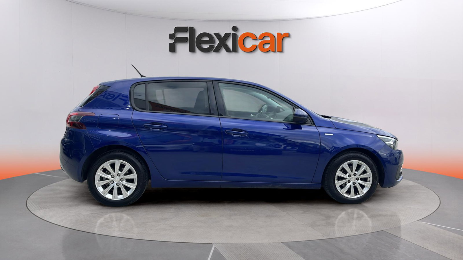 https://cdn-flexicar.caraffinity.it/public_appraisal_images_pro/images/stock/224268/mKQGxXs4Xn__img-3f767f0a-b70c-481c-8239-abfba7ce3866.jpeg