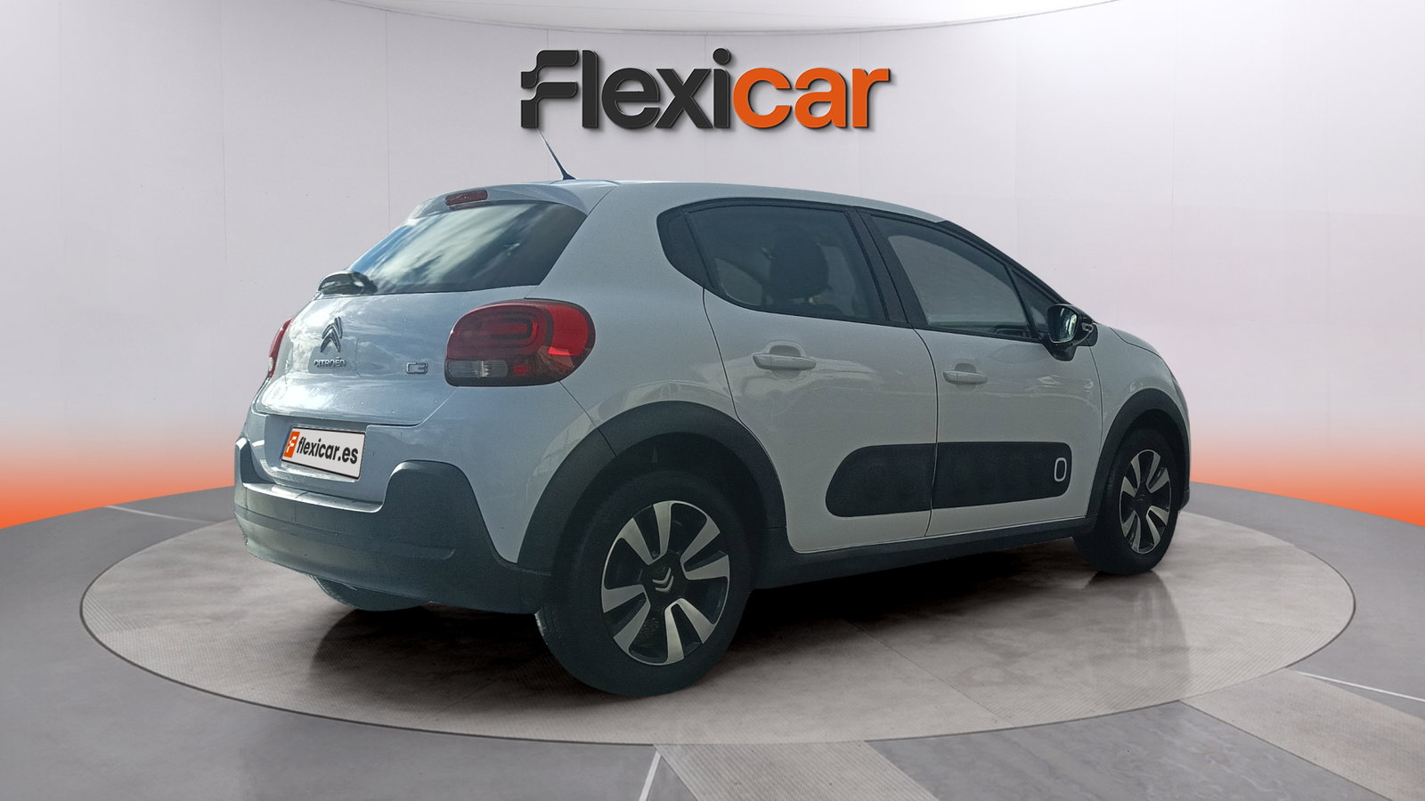 https://cdn-flexicar.caraffinity.it/public_appraisal_images_pro/images/stock/226226/XHuMNjUa2h__img-ad1d2ba4-49d5-4a7e-a70d-17add29bded2.jpeg