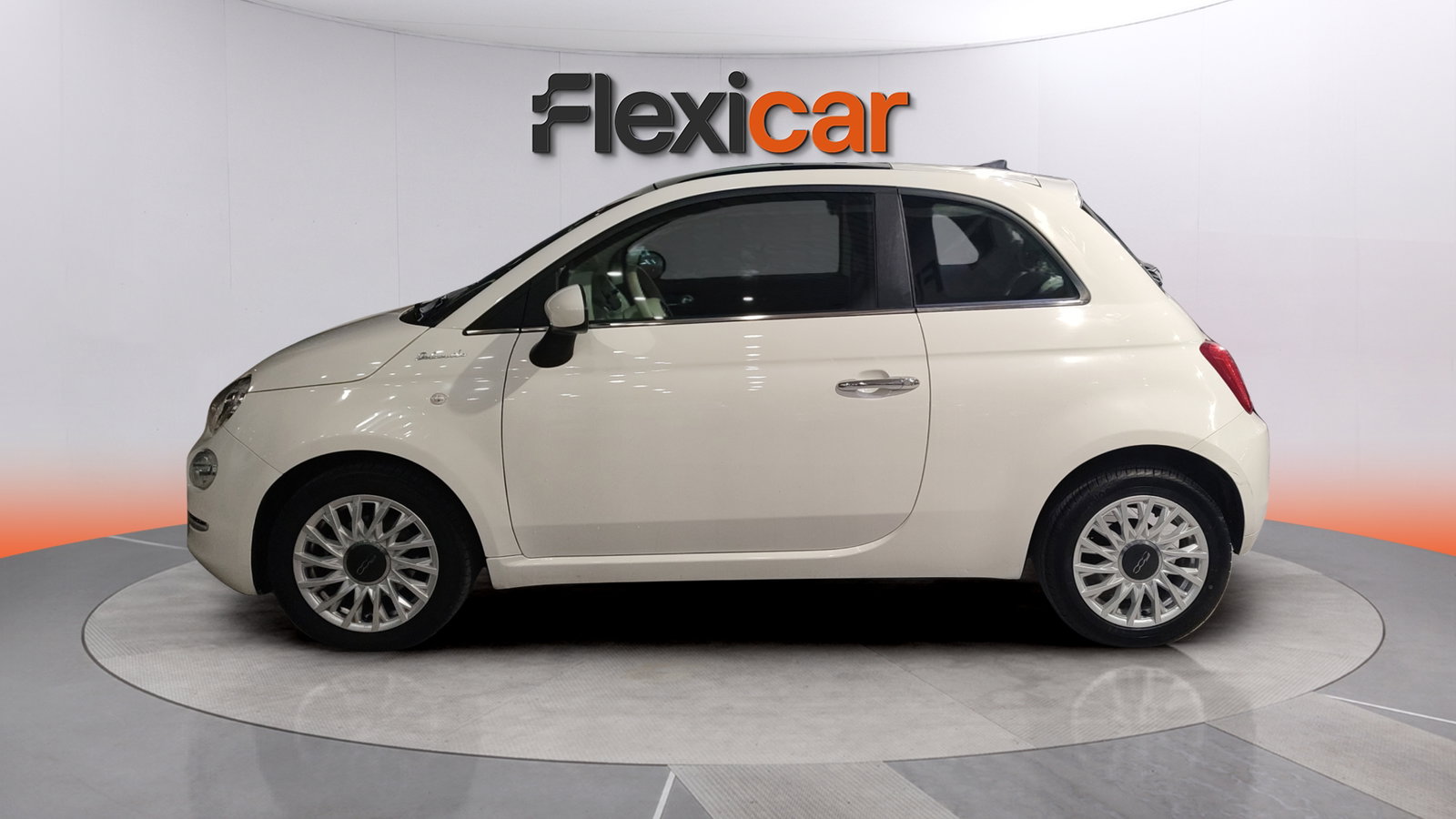 https://cdn-flexicar.caraffinity.it/public_appraisal_images_pro/images/stock/227750/4MBefoMejG__img-442c8d0f-9e70-4891-80e0-4c7267ad2ca7.jpeg