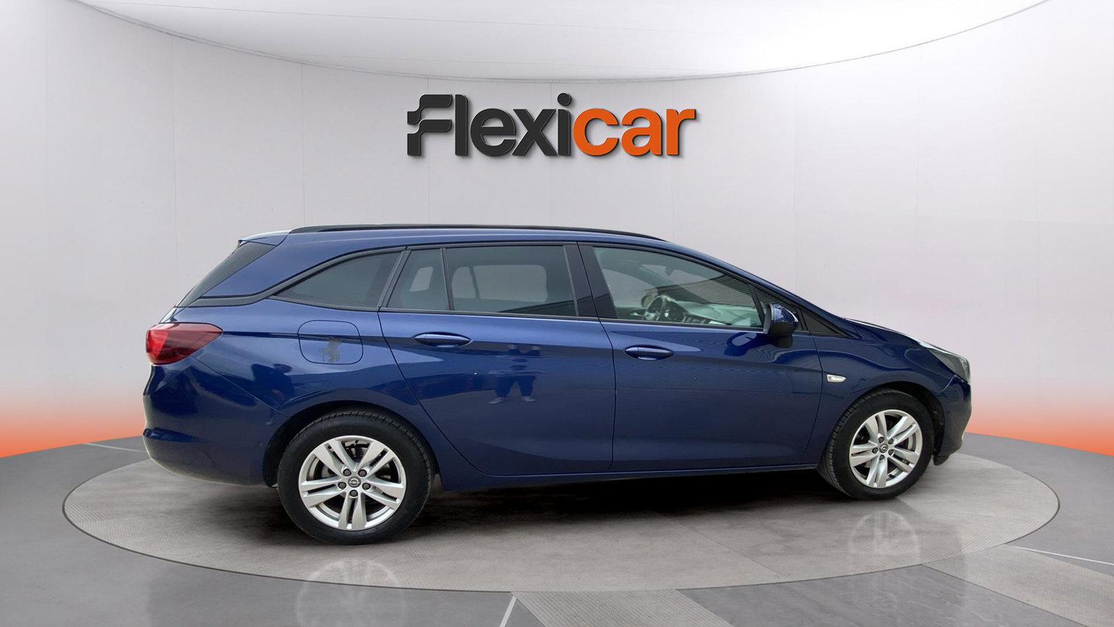 https://cdn-flexicar.caraffinity.it/public_appraisal_images_pro/images/stock/228412/c7OzMQgKnA__img-949f92a3-4bf1-4748-82c3-ecabeeb41e16.jpeg