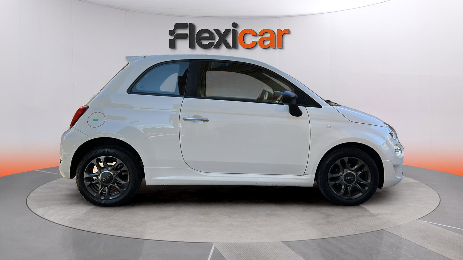 https://cdn-flexicar.caraffinity.it/public_appraisal_images_pro/images/stock/230542/HqR6LKbtcy__img-8c3139a3-5869-4bba-acb5-e7931bea0bd4.jpeg