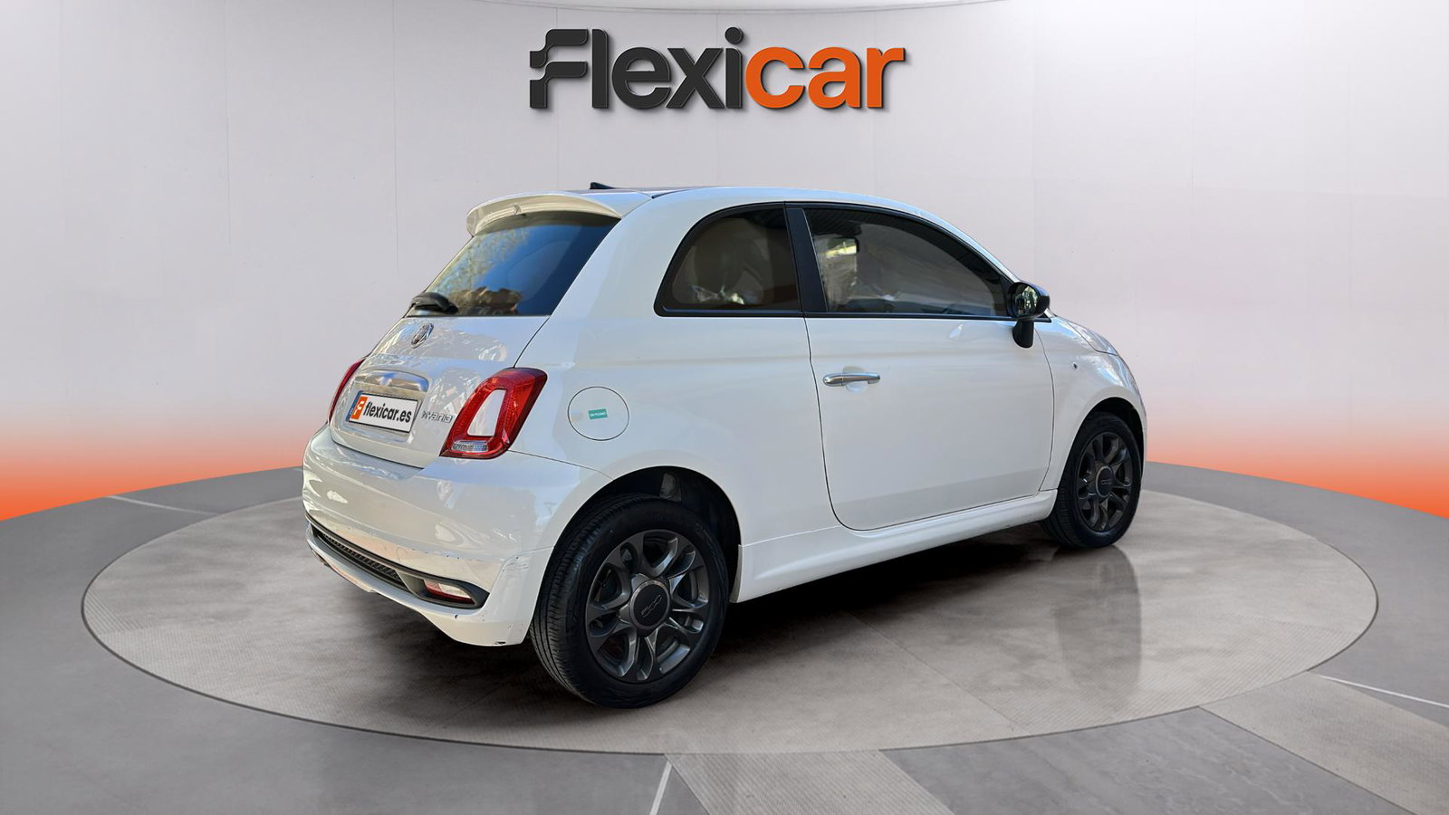 https://cdn-flexicar.caraffinity.it/public_appraisal_images_pro/images/stock/230542/vbHjhuUzzM__img-ae6d107b-d9d9-4032-93fd-d5076d95fe02.jpeg