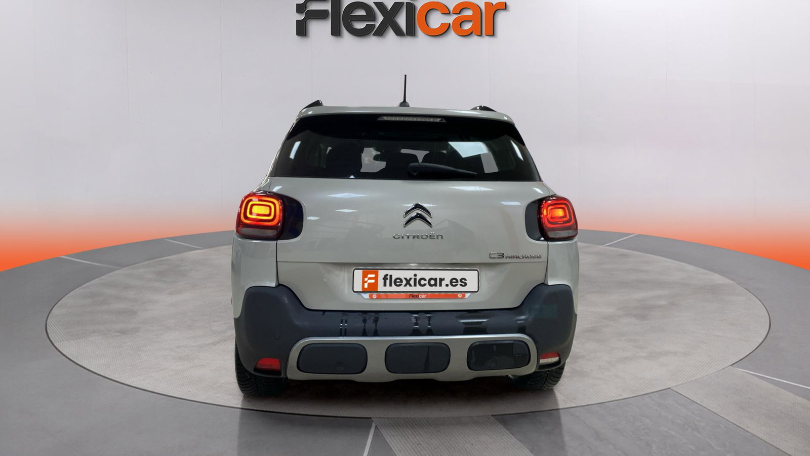https://cdn-flexicar.caraffinity.it/public_appraisal_images_pro/images/stock/231676/N4j26xst69__img-49a7c480-6731-4453-9cb5-9ab22e32e102.jpeg