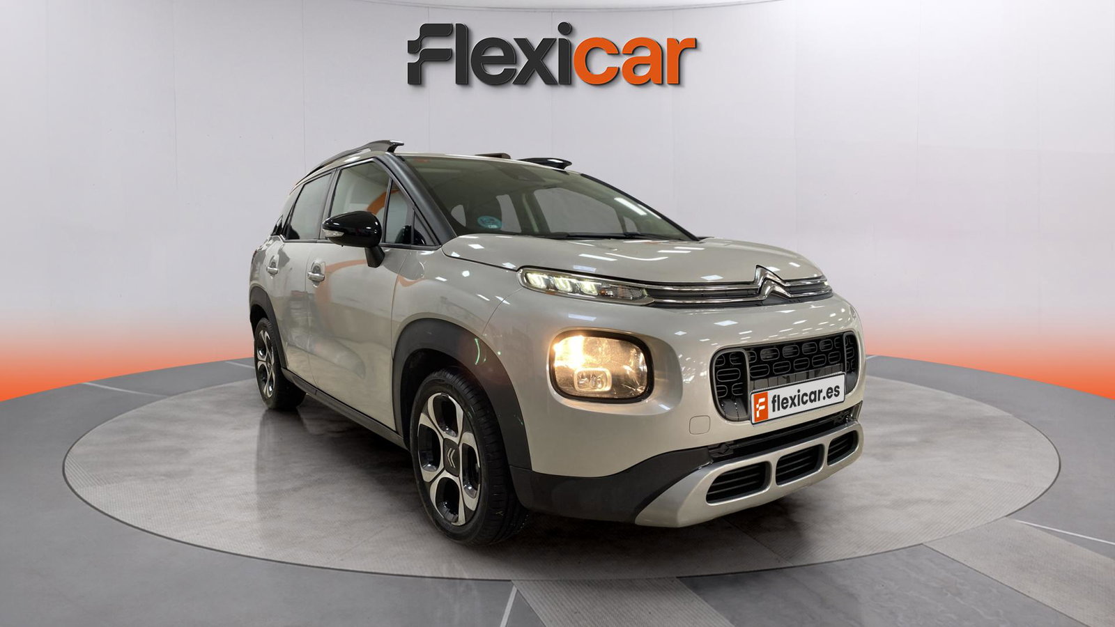 https://cdn-flexicar.caraffinity.it/public_appraisal_images_pro/images/stock/231676/pFMgqSs5gE__img-d1ac94f8-b55d-40fa-8448-01684dacb220.jpeg?format=jpeg