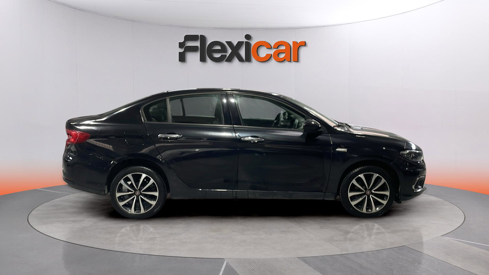 https://cdn-flexicar.caraffinity.it/public_appraisal_images_pro/images/stock/232755/XDxBCZz4gv__img-9393842f-fc34-44fb-9371-31b365af3091.jpeg