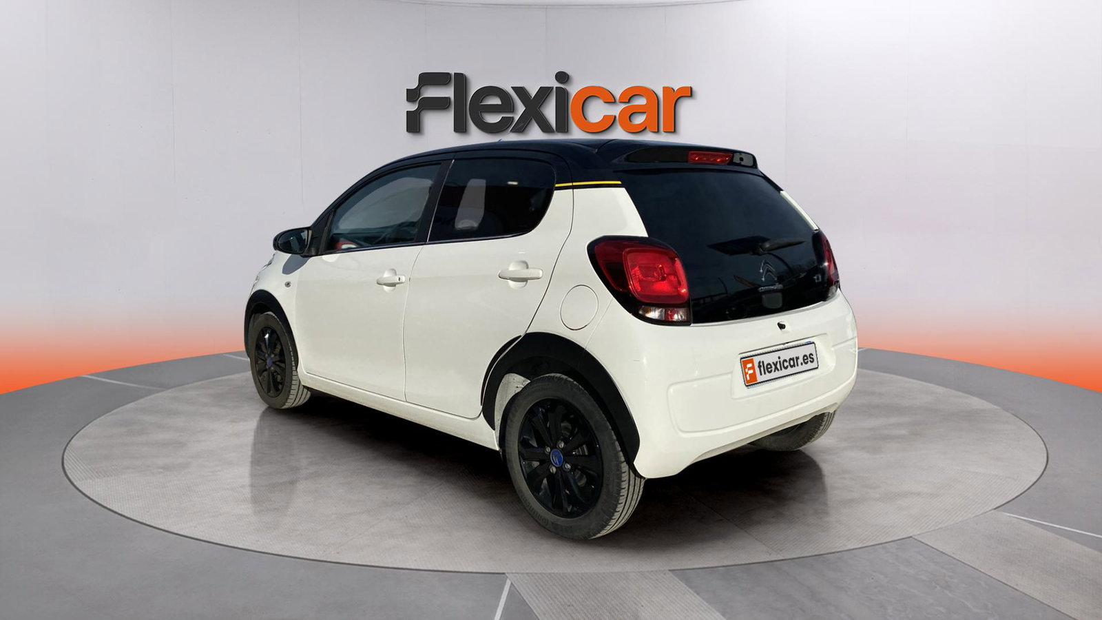 https://cdn-flexicar.caraffinity.it/public_appraisal_images_pro/images/stock/233048/JcuZUIeoQV__img-0770ebbc-96bb-48ba-a5f8-d713dac84186.jpeg