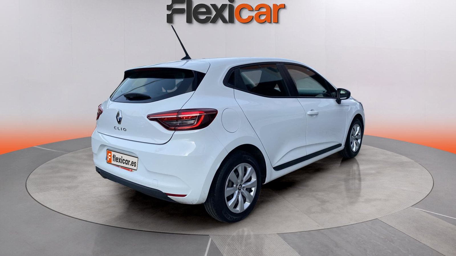 https://cdn-flexicar.caraffinity.it/public_appraisal_images_pro/images/stock/233389/MlnPhEJiBD__img-3926c244-e1ce-4f2d-9190-34482e81ee33.jpeg