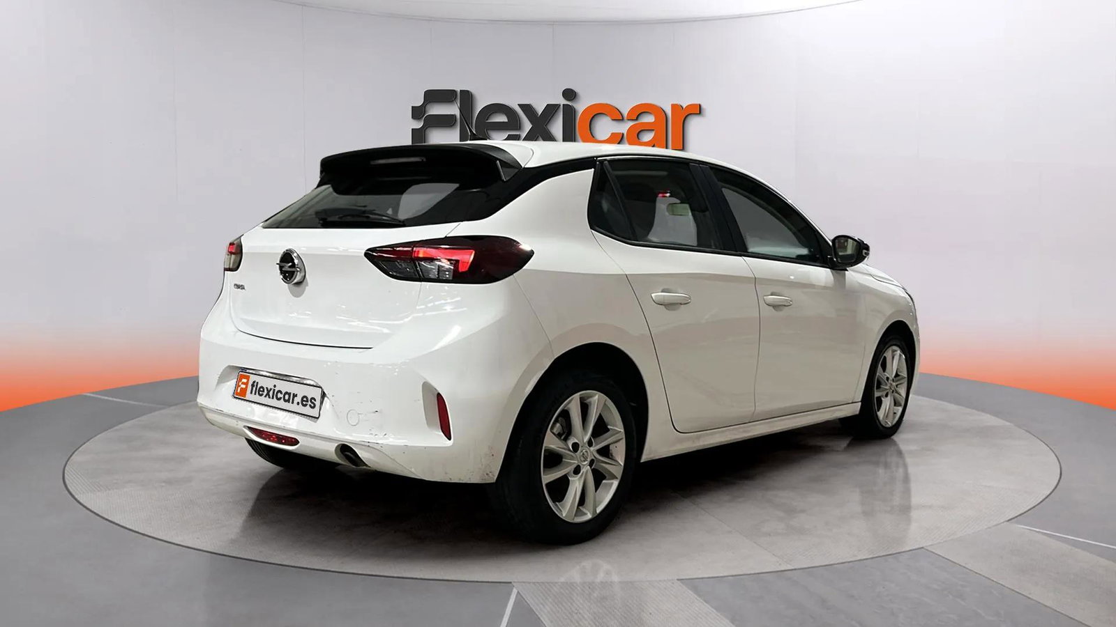 https://cdn-flexicar.caraffinity.it/public_appraisal_images_pro/images/stock/234705/Tv7ZmZjMMl__opel_bdeebb08996344a48a68ab322ee27730_Exterior_5.jpeg.jpg