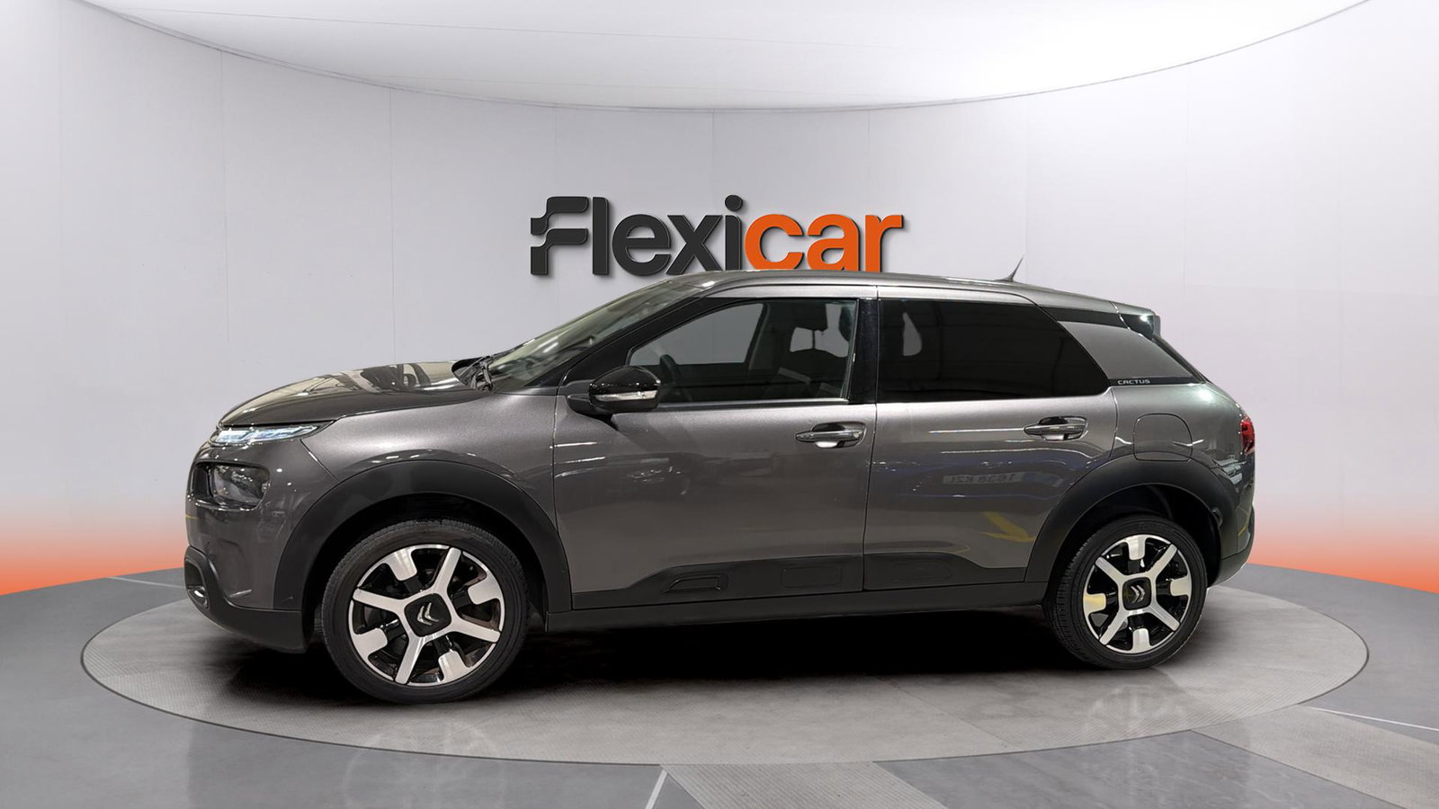 https://cdn-flexicar.caraffinity.it/public_appraisal_images_pro/images/stock/234713/5YhuHLOw4Y__img-ac3095fc-6b8f-4e23-a044-b3545c7dcc69.jpeg