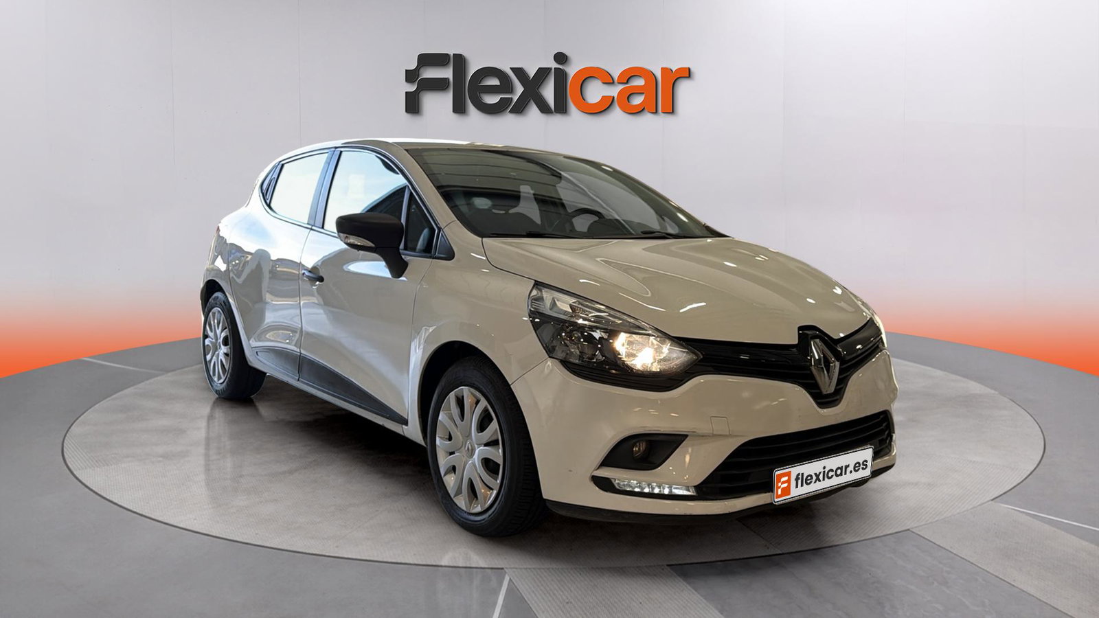 https://cdn-flexicar.caraffinity.it/public_appraisal_images_pro/images/stock/235360/0pLqrD0RcO__img-61a28cd7-b1ca-444d-aa32-4580fe2086c1.jpeg?format=jpeg