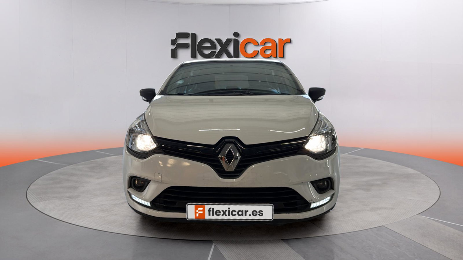 https://cdn-flexicar.caraffinity.it/public_appraisal_images_pro/images/stock/235360/MSbiEX1Dt6__img-458eea48-ef21-43c6-a4e8-822aede8ab5a.jpeg