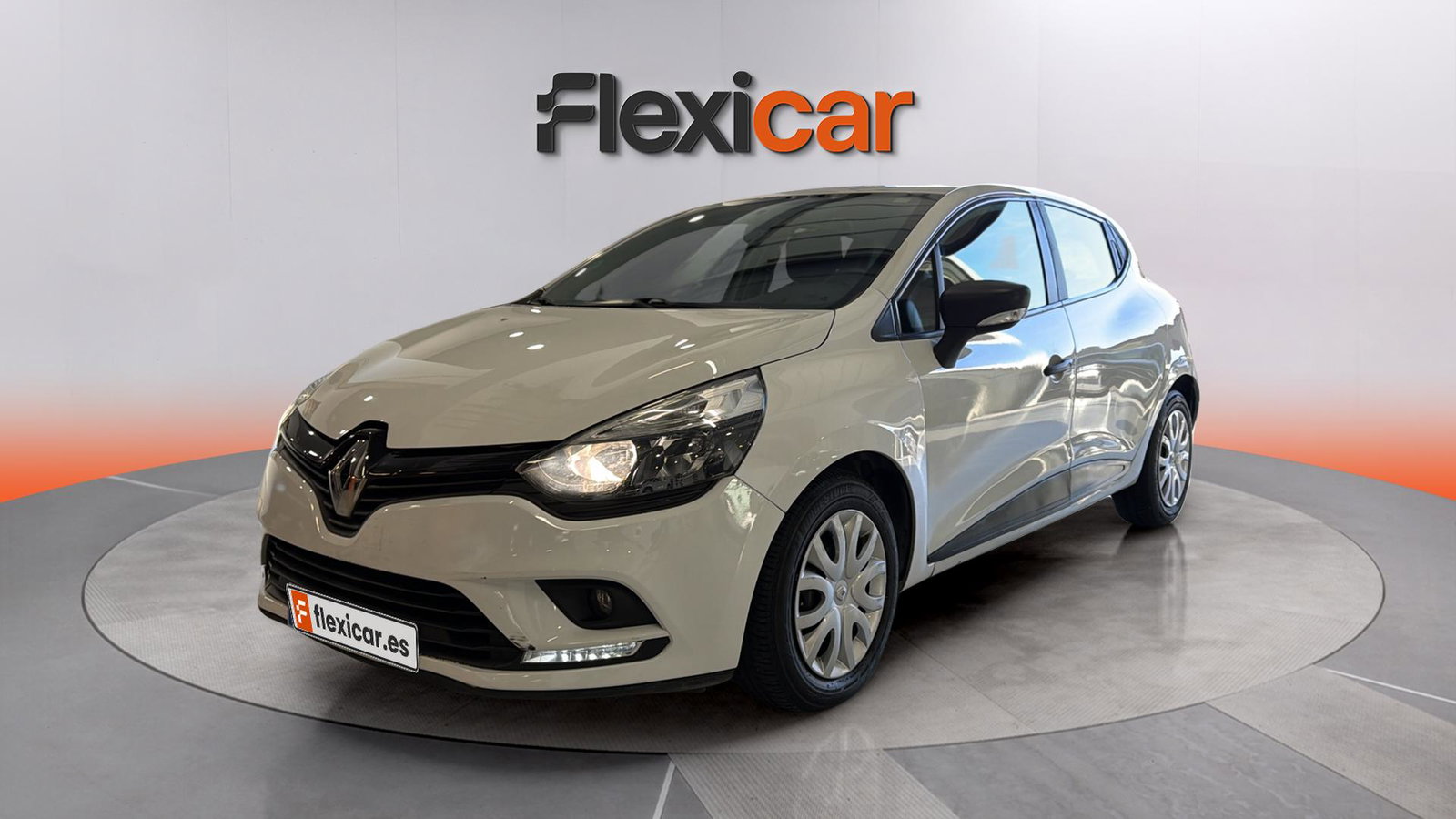 https://cdn-flexicar.caraffinity.it/public_appraisal_images_pro/images/stock/235360/qtaCRDCqOB__img-76a5c53a-6bf6-4320-8fae-d804e01d9488.jpeg