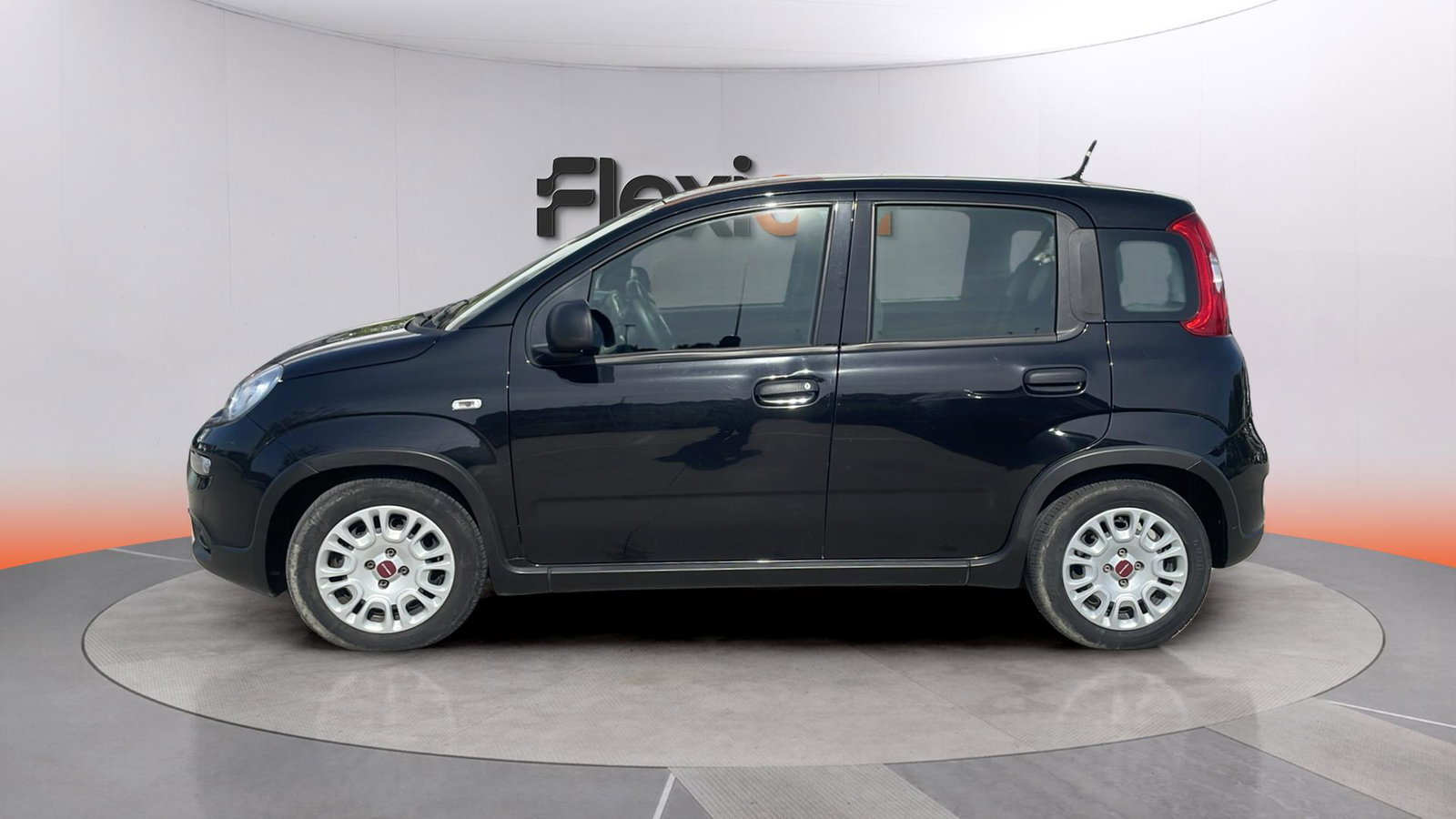 https://cdn-flexicar.caraffinity.it/public_appraisal_images_pro/images/stock/237813/7f0wzQXlBz__img-57b4c0d6-e604-4451-91fc-f328253b99a6.jpeg