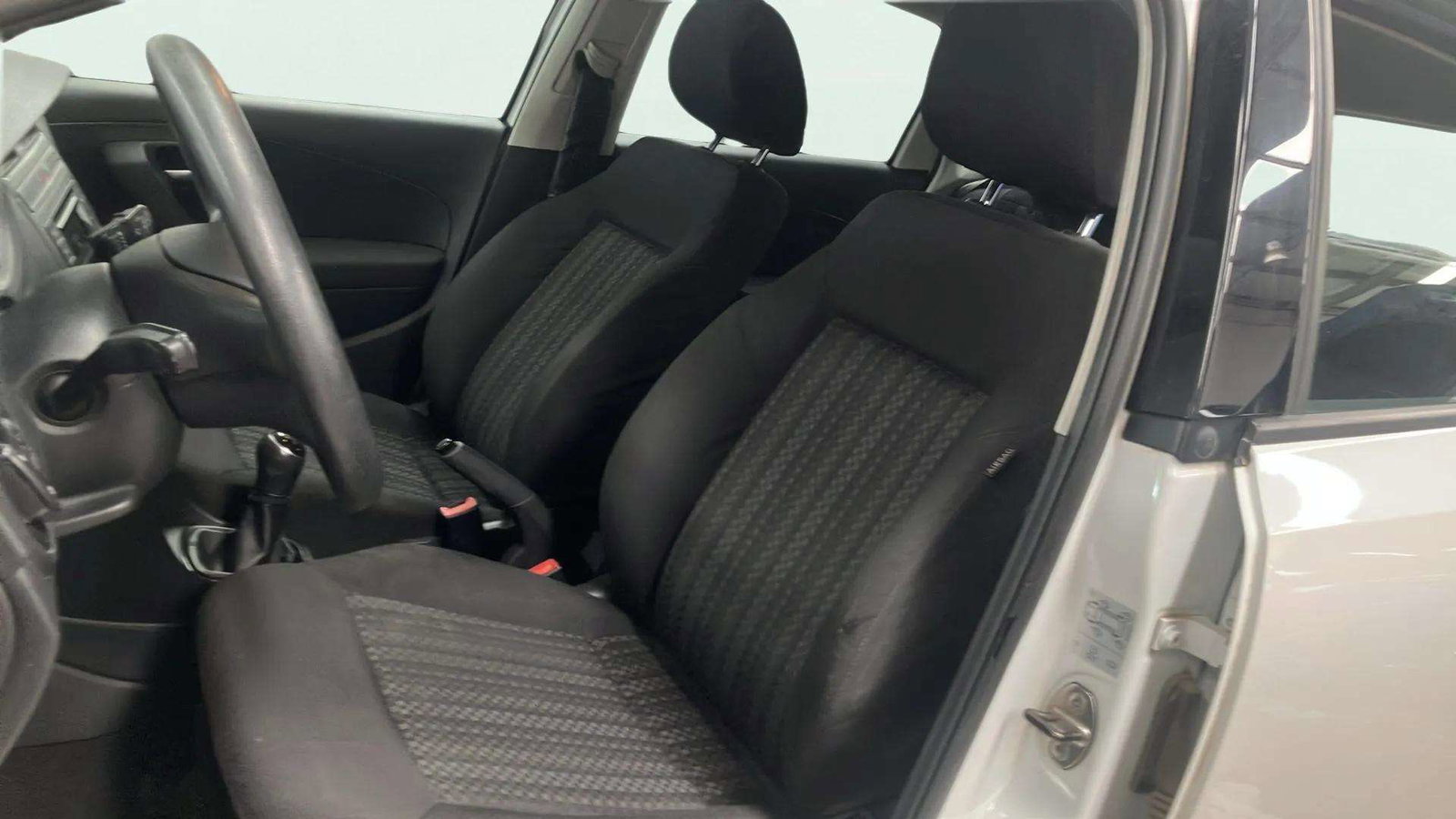 https://cdn-flexicar.caraffinity.it/public_appraisal_images_pro/images/stock/237868/6xRm4plQ6b__2_8_Interior_6982JFR_c5a6bb1345404bb59f7d7c1b139639e3_Interior_8.jpeg.jpg