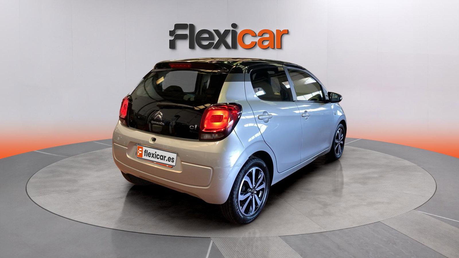 https://cdn-flexicar.caraffinity.it/public_appraisal_images_pro/images/stock/237992/JX03FqT3ki__img-9dfe2151-dab6-4dcb-bd26-8990ca84787b.jpeg