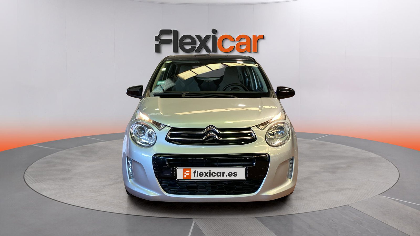 https://cdn-flexicar.caraffinity.it/public_appraisal_images_pro/images/stock/237992/rUx6WqmC7q__img-4c0f6a46-f1a0-4b93-a271-a92d82f32acf.jpeg
