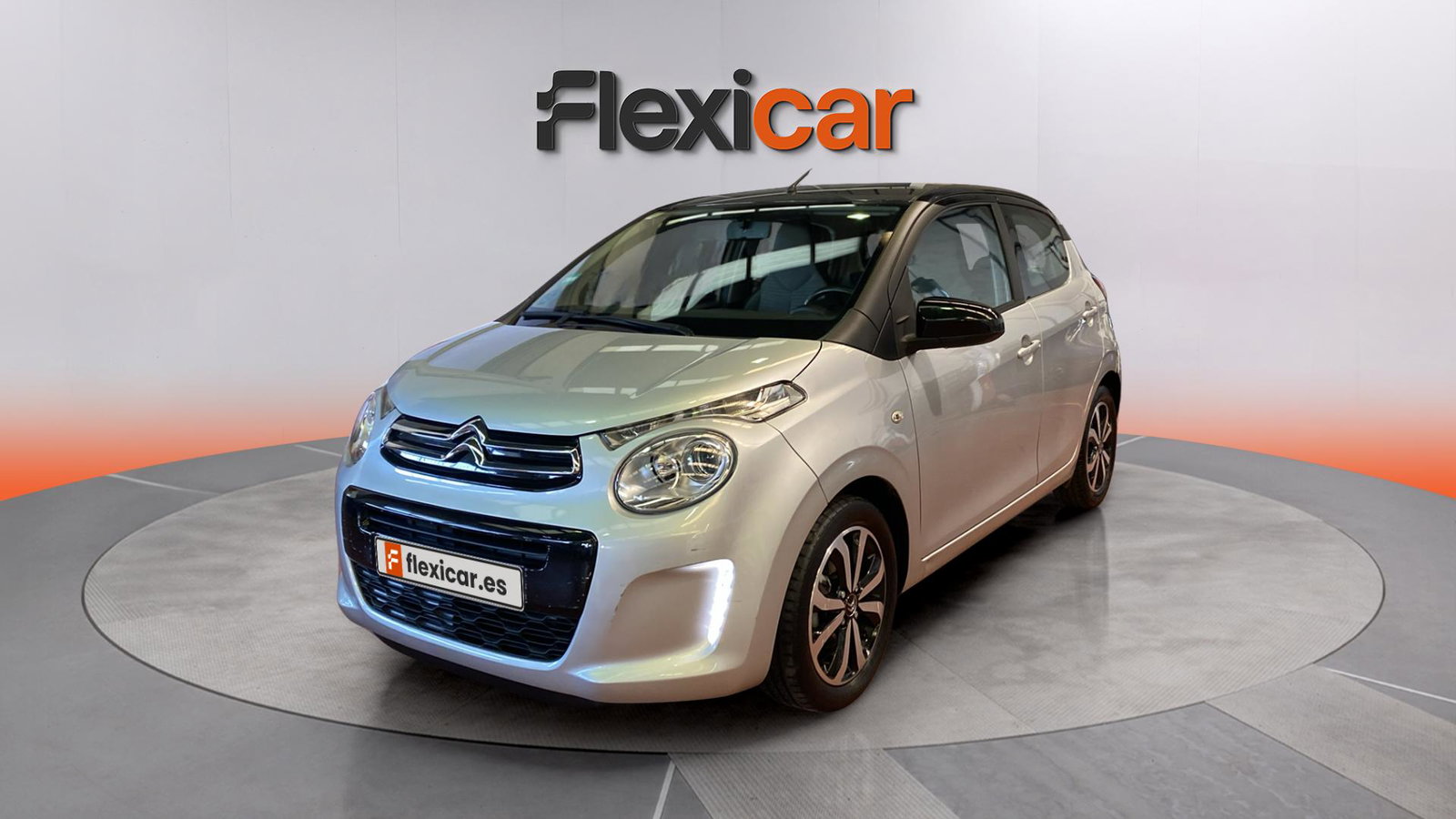 https://cdn-flexicar.caraffinity.it/public_appraisal_images_pro/images/stock/237992/vR1Uqfcg9k__img-b1084802-69d9-441c-8b18-7b2855d5ec84.jpeg