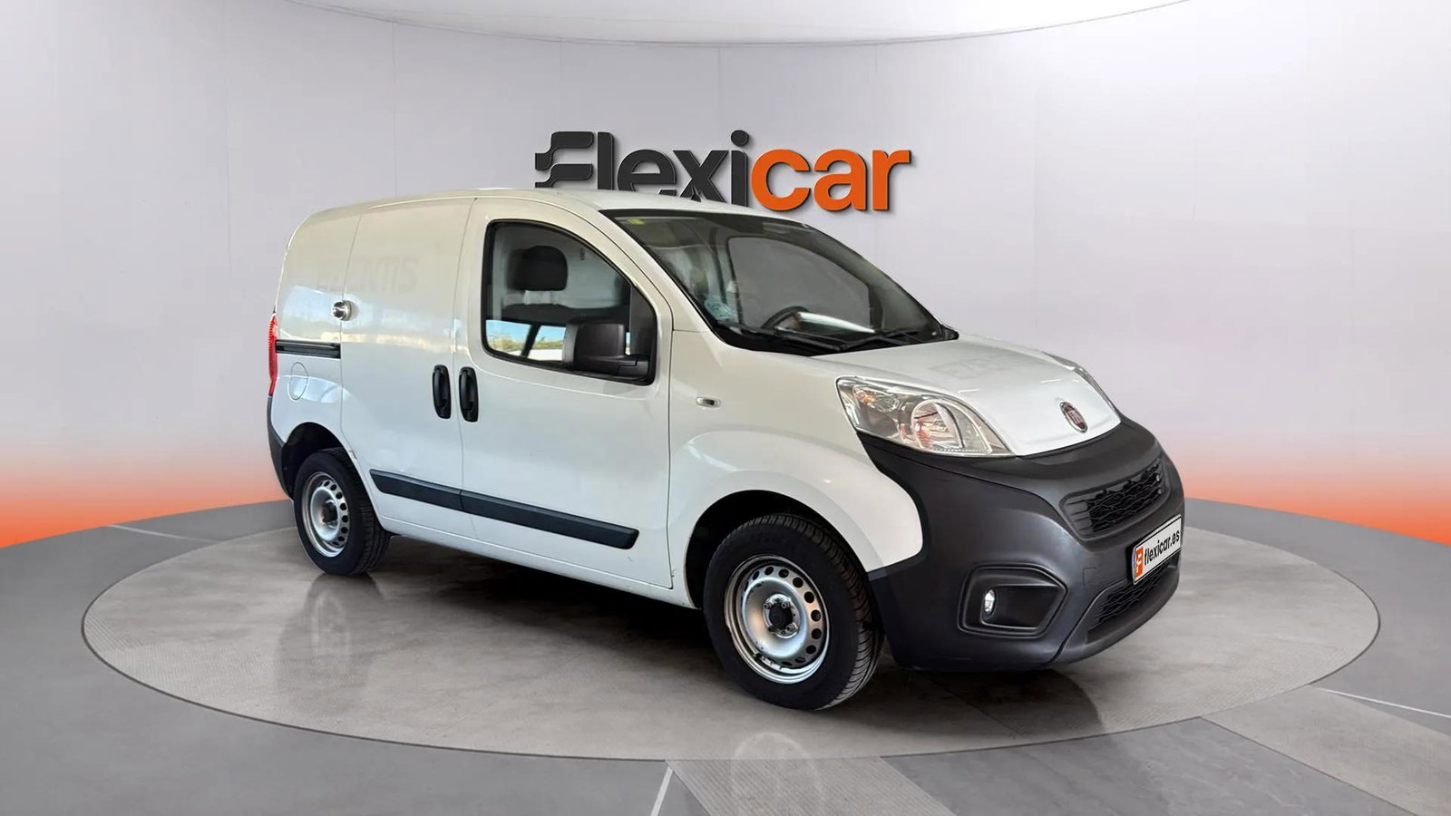 https://cdn-flexicar.caraffinity.it/public_appraisal_images_pro/images/stock/238616/5tQYXYvcGL__1.jpg?format=jpeg