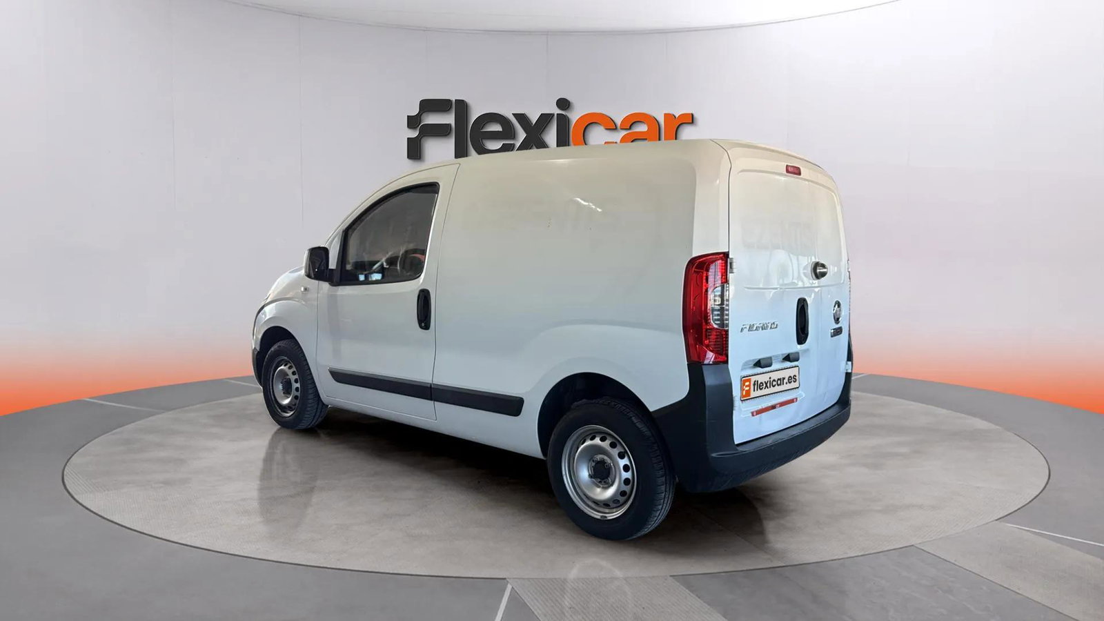 https://cdn-flexicar.caraffinity.it/public_appraisal_images_pro/images/stock/238616/GzB9bsPxCb__5.jpg