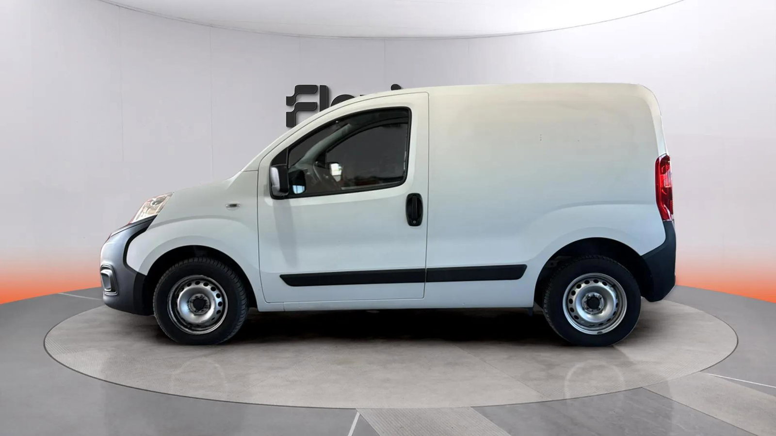https://cdn-flexicar.caraffinity.it/public_appraisal_images_pro/images/stock/238616/bqaMhrI99P__4.jpg