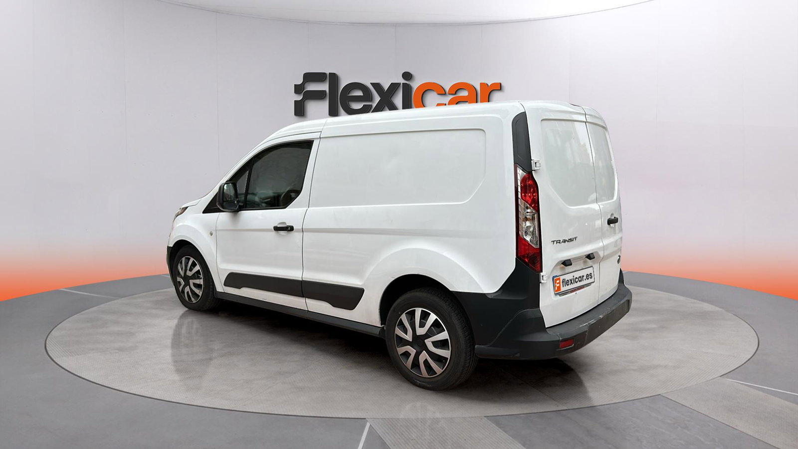 https://cdn-flexicar.caraffinity.it/public_appraisal_images_pro/images/stock/239531/XUKoFyJ403__img-3c893fe5-22e4-416c-ac45-184453ab9a80.jpeg
