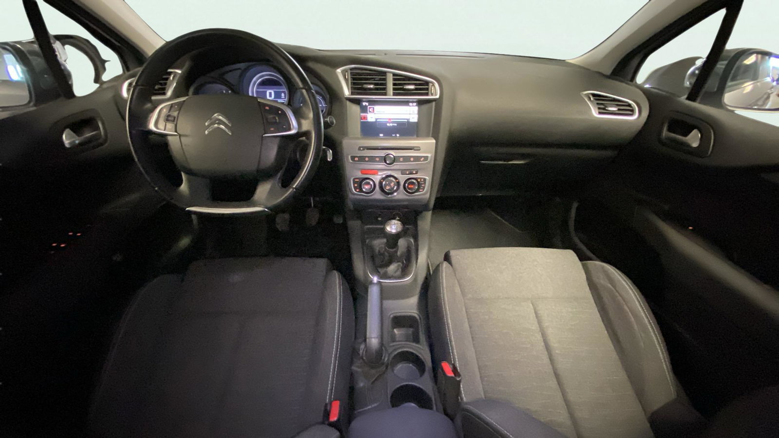 https://cdn-flexicar.caraffinity.it/public_appraisal_images_pro/images/stock/239913/NJ2ZKw2CLG__img-57cc4309-42ab-45aa-aa66-36dab929bd9c.jpeg