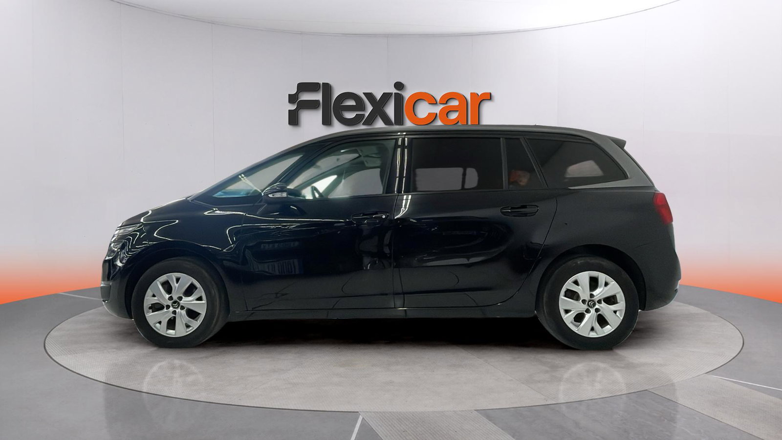 https://cdn-flexicar.caraffinity.it/public_appraisal_images_pro/images/stock/240065/I8hTeAxDGl__img-576ce902-7745-4f34-bee6-12e063df9f39.jpeg