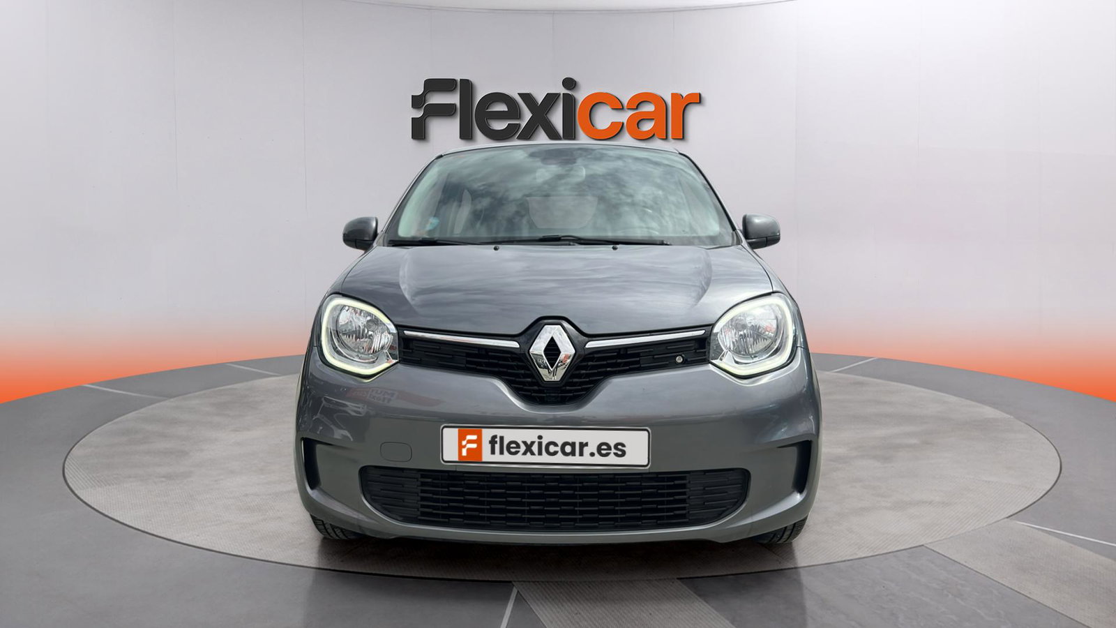 https://cdn-flexicar.caraffinity.it/public_appraisal_images_pro/images/stock/240778/9Ajn0zdZWj__img-d5998b95-3b9f-4a59-9fd2-c4bd4a22a338.jpeg