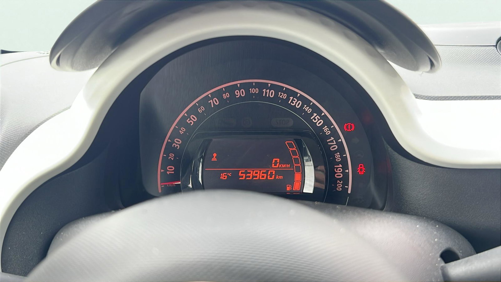 https://cdn-flexicar.caraffinity.it/public_appraisal_images_pro/images/stock/240778/lkWjRqIV12__img-f64edde8-0330-4b41-a917-a9c2b070a9ce.jpeg