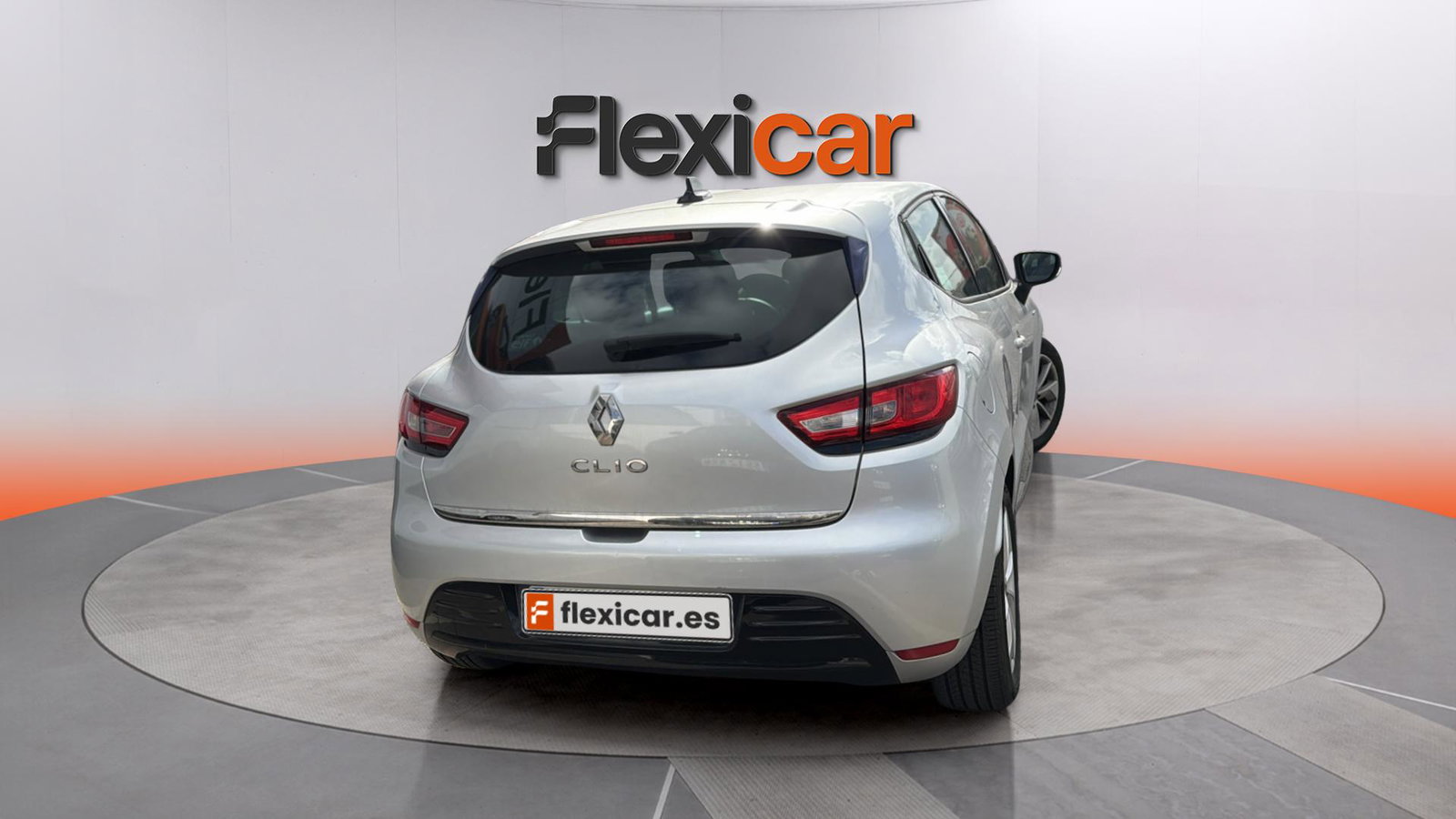 https://cdn-flexicar.caraffinity.it/public_appraisal_images_pro/images/stock/240876/4LEGgmr9Tp__img-dc200253-2d6f-4b26-a60d-e8cc41869a22.jpeg