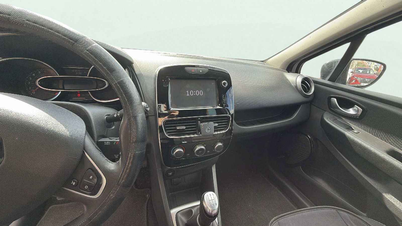 https://cdn-flexicar.caraffinity.it/public_appraisal_images_pro/images/stock/240876/BXaW9osyR2__img-5be8541f-639a-481d-a209-ea1e9d88ab26.jpeg