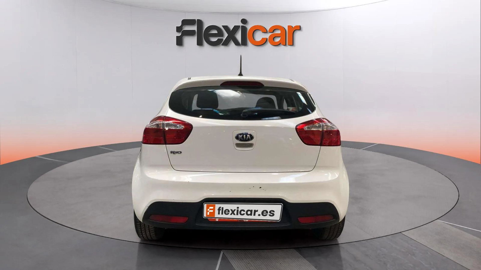 https://cdn-flexicar.caraffinity.it/public_appraisal_images_pro/images/stock/241746/8XkGIQmiwn__sRRgJXJeL4__IMG-20251126-WA0097.jpg