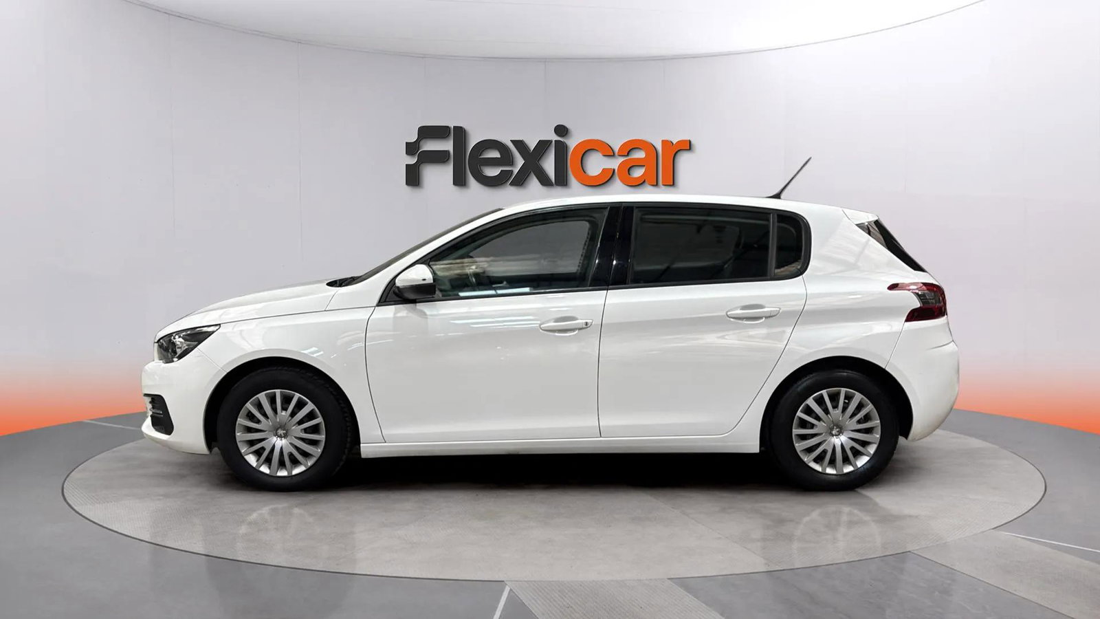 https://cdn-flexicar.caraffinity.it/public_appraisal_images_pro/images/stock/241878/Ae6Wda7Nvl__5374KTV_be13b23544bf4ed59358366b6e80316c_Exterior_2.jpeg.jpg