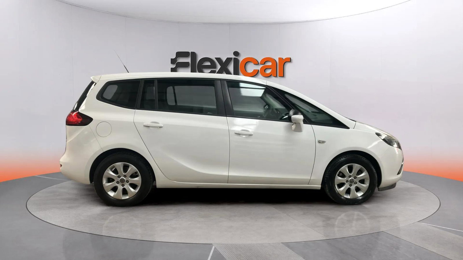https://cdn-flexicar.caraffinity.it/public_appraisal_images_pro/images/stock/242534/3W0Tq4ryps__8501JMR_e02bfdd6d0c14832bbd0f07317539e0f_Exterior_3.jpeg.jpg