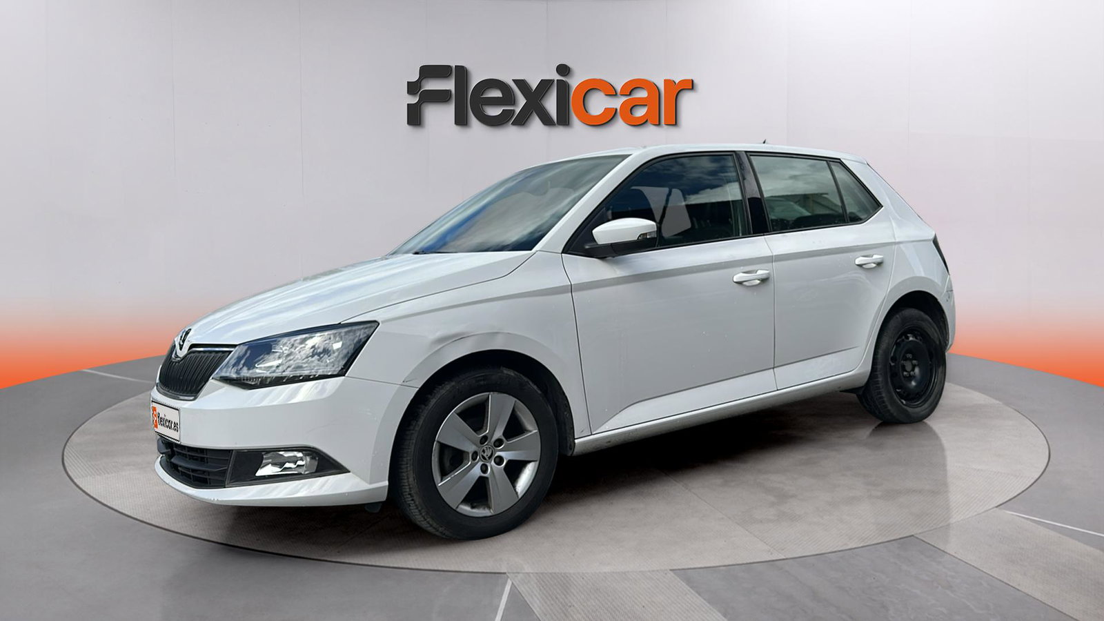 https://cdn-flexicar.caraffinity.it/public_appraisal_images_pro/images/stock/242601/C60R7WOWuF__img-575705d0-7c0a-4213-91c3-50b9b01a0ec0.jpeg