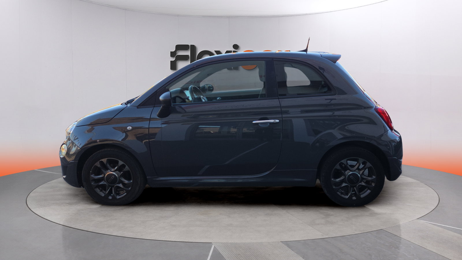 https://cdn-flexicar.caraffinity.it/public_appraisal_images_pro/images/stock/244429/6IbX92MjV7__img-6b24f686-3a62-49db-b129-aba2cb7cd94b.jpeg