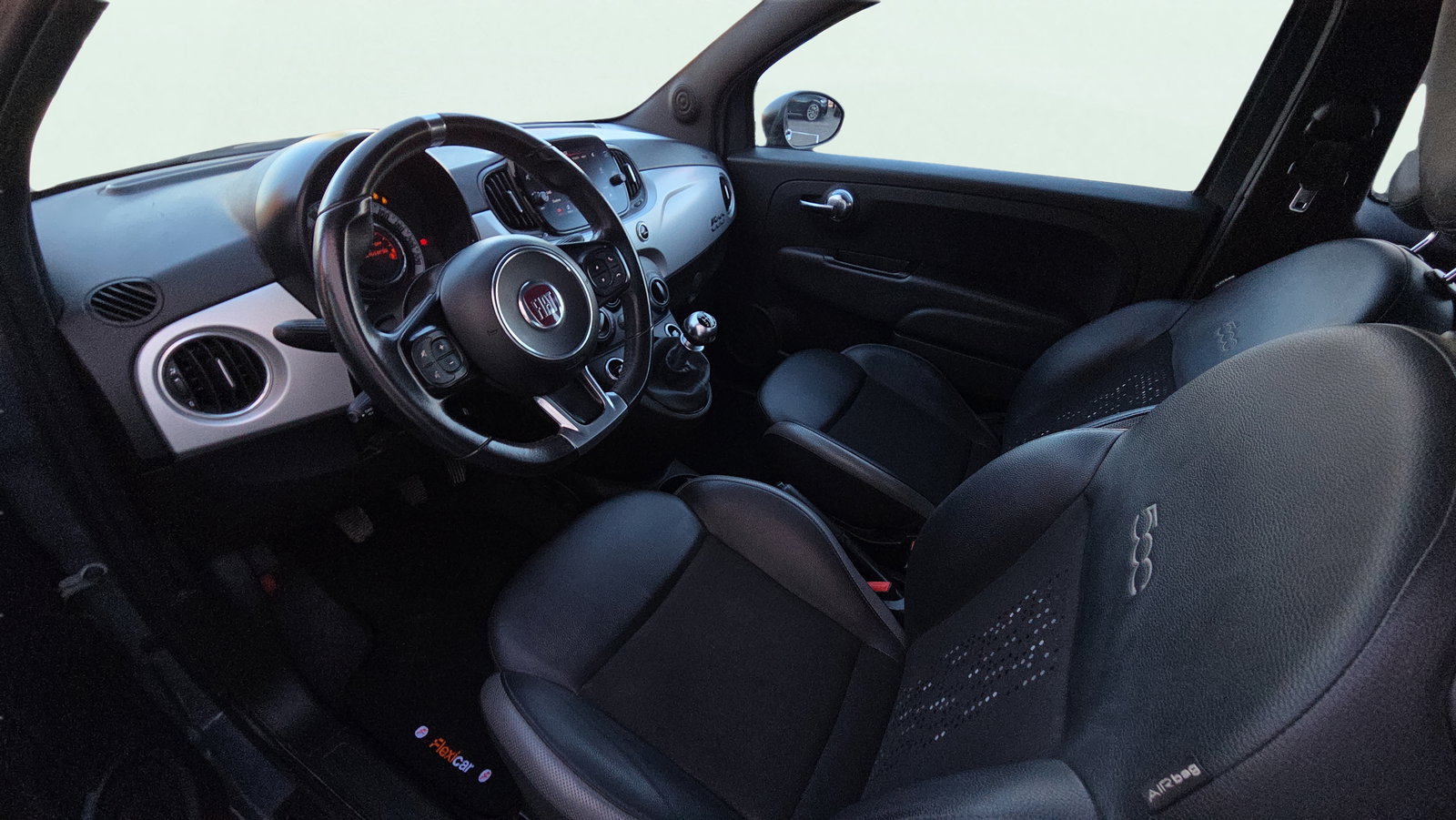 https://cdn-flexicar.caraffinity.it/public_appraisal_images_pro/images/stock/244429/WmCjwcwb36__img-9c3cfd31-405f-4156-b068-17ebcf98310a.jpeg