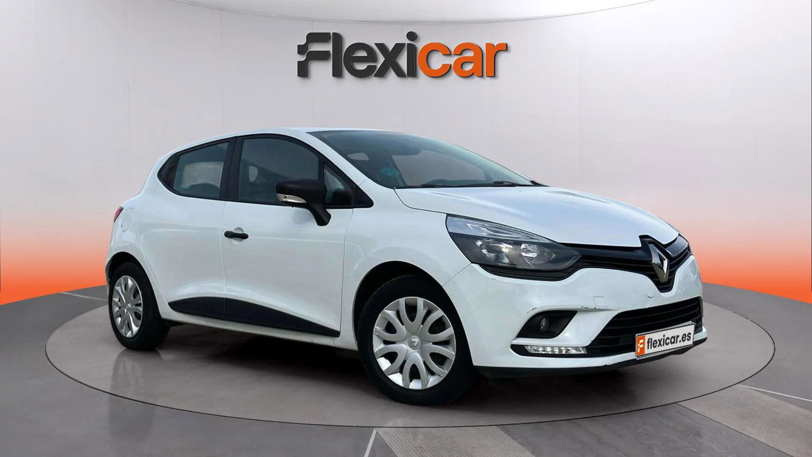 https://cdn-flexicar.caraffinity.it/public_appraisal_images_pro/images/stock/245876/IcmxYDvifM__1.jpg?format=jpeg