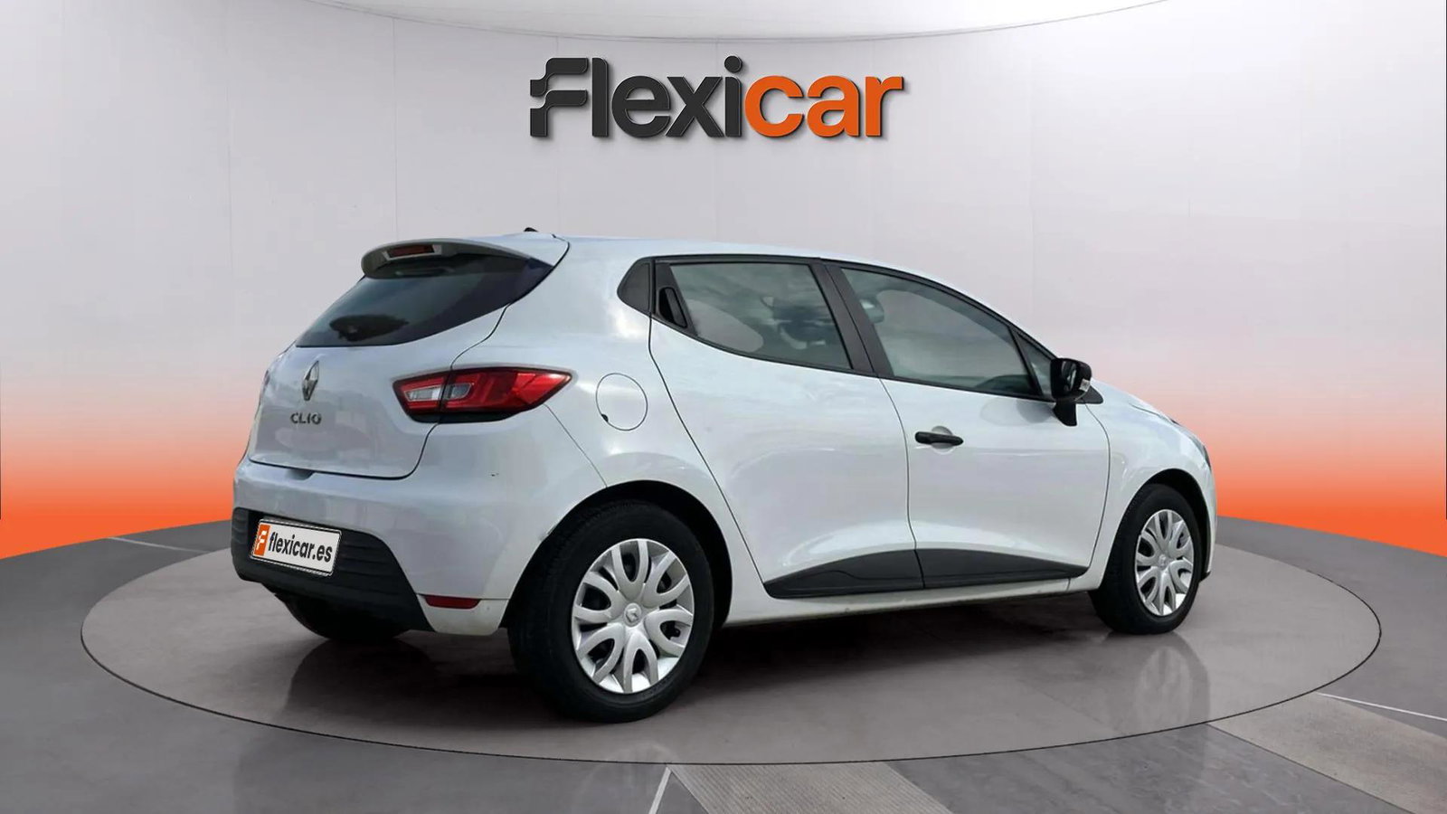 https://cdn-flexicar.caraffinity.it/public_appraisal_images_pro/images/stock/245876/dmW6a4mwQ2__7.jpg