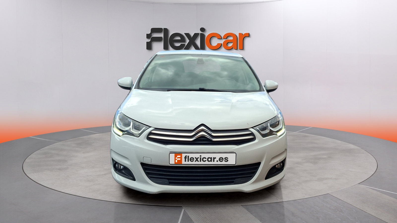 https://cdn-flexicar.caraffinity.it/public_appraisal_images_pro/images/stock/246826/8AeSezvKtL__img-324a6453-16e2-4d55-ae59-a15710594fed.jpeg