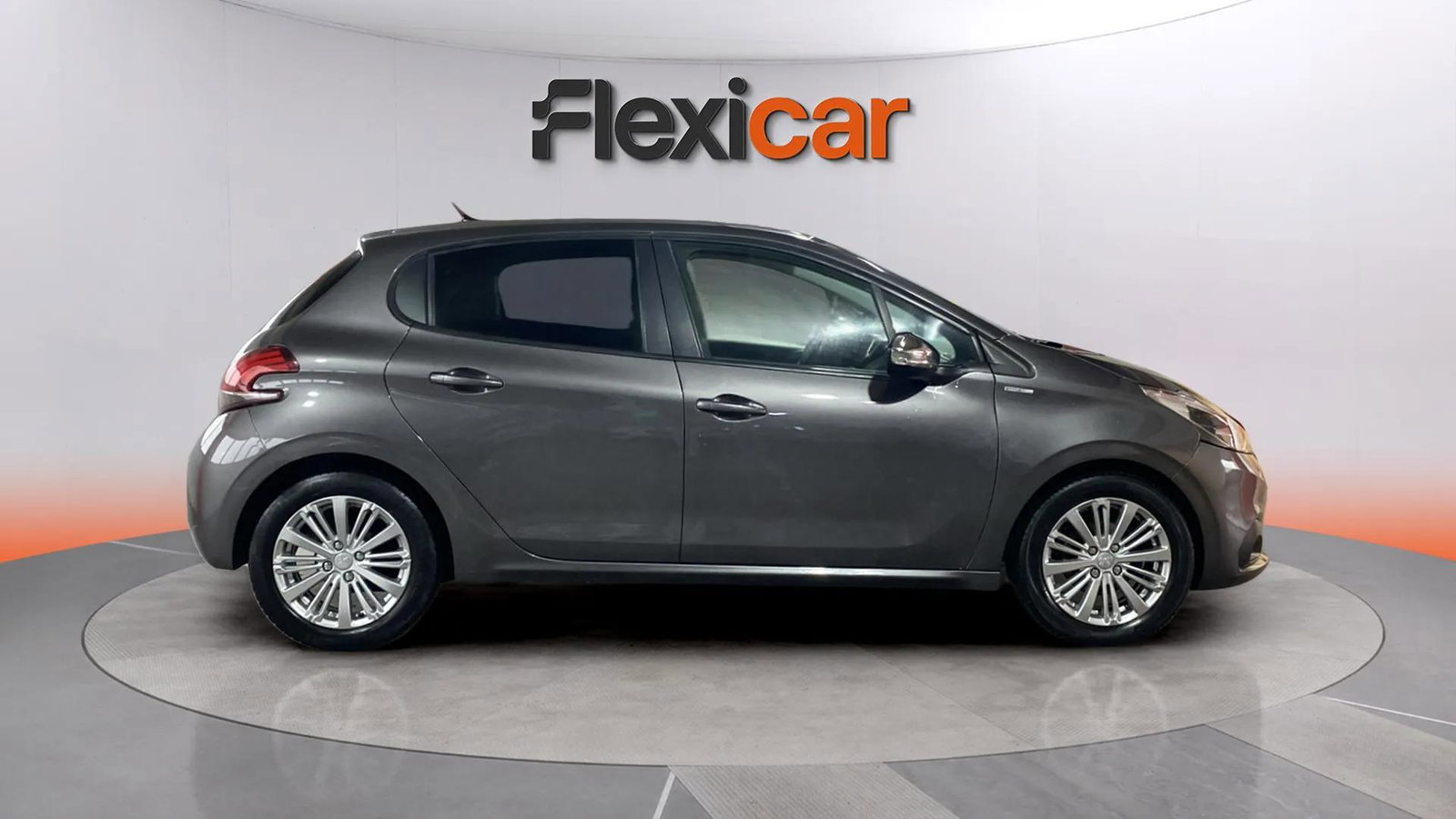 https://cdn-flexicar.caraffinity.it/public_appraisal_images_pro/images/stock/246863/FhqCAoiTvL__0436KJJ_009de7d8ac3b4af5b0e5c3e0e690403f_Exterior_6.jpeg.jpg