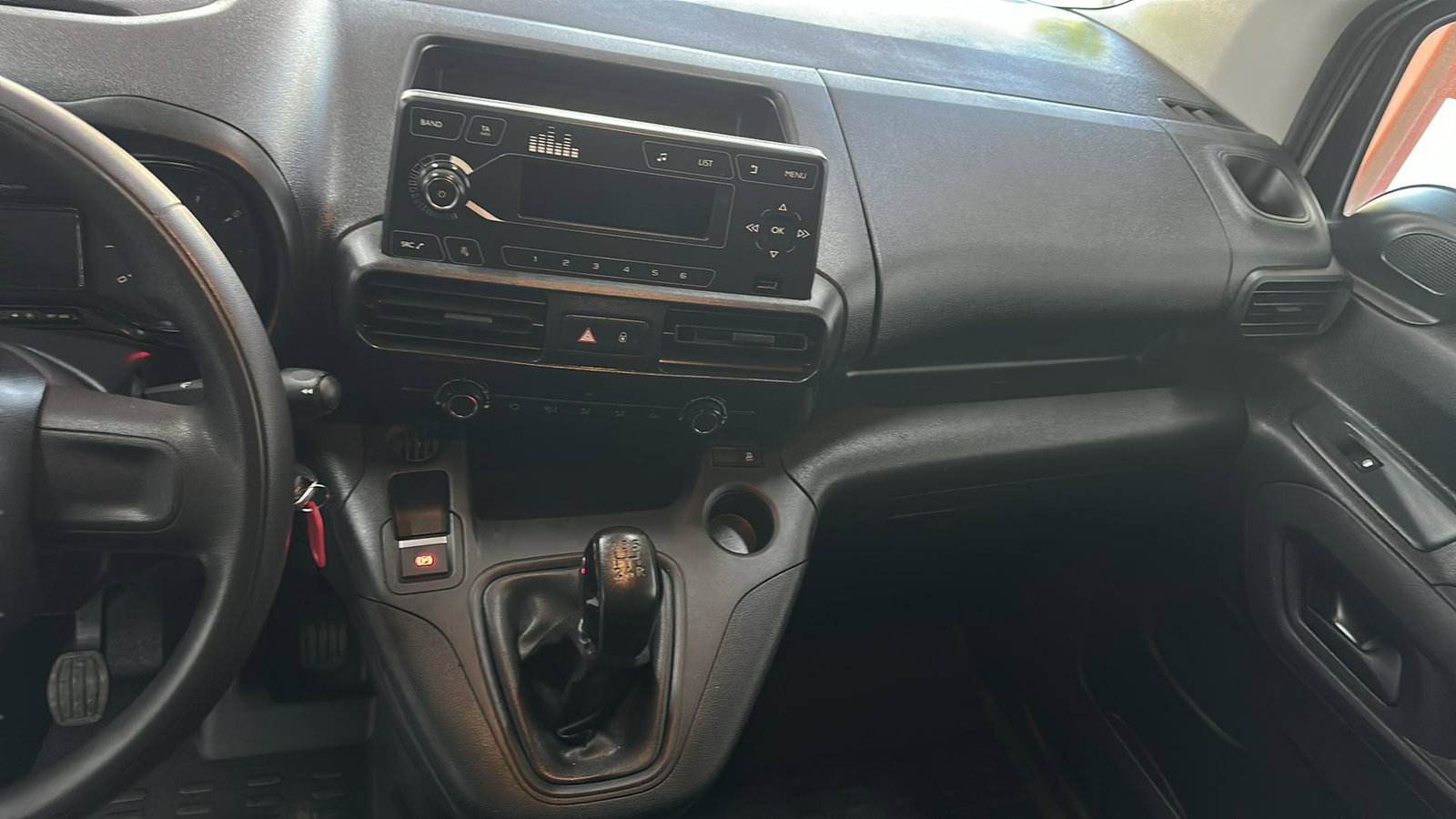https://cdn-flexicar.caraffinity.it/public_appraisal_images_pro/images/stock/248720/47bhDshvCB__img-7184c746-756b-4cdc-b7f8-24af8bd249a0.jpeg