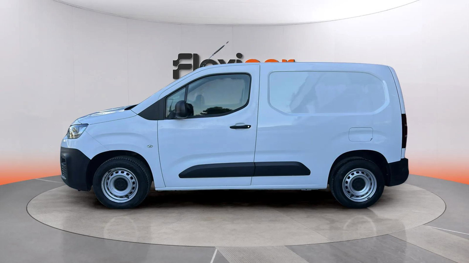 https://cdn-flexicar.caraffinity.it/public_appraisal_images_pro/images/stock/248720/GLlAiHIcyH__0581NJY_3a231f2ef93e4cf2a98235f1258a4b09_Exterior_5.jpeg.jpg